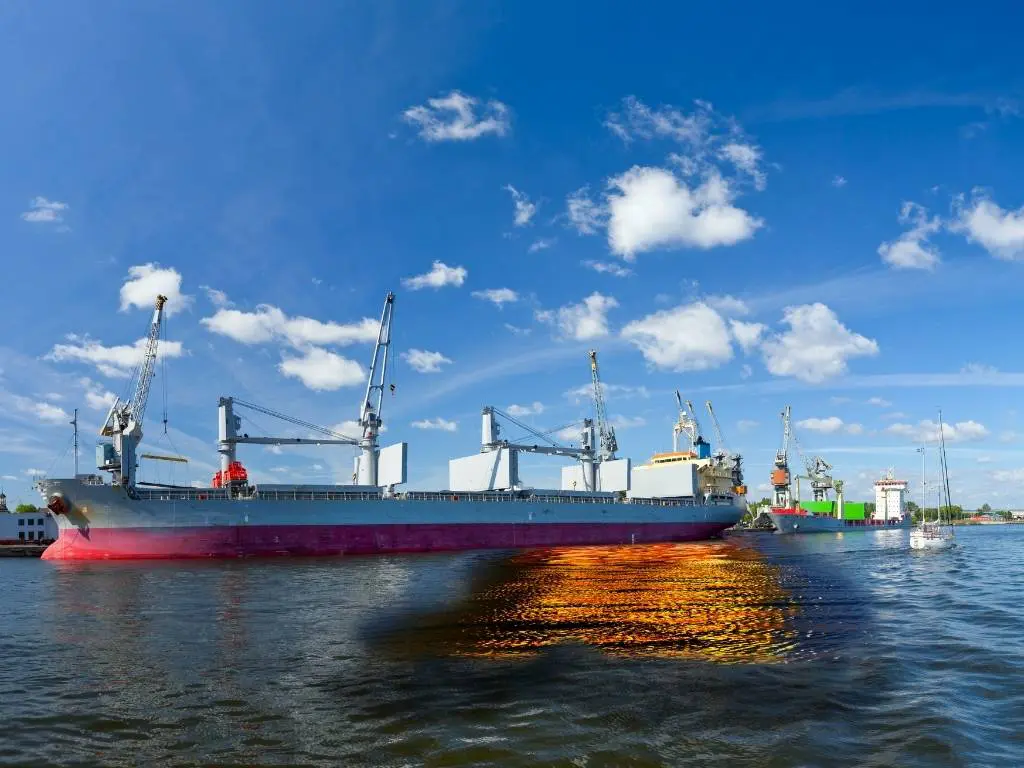 How Do You Clean Oil Spills?