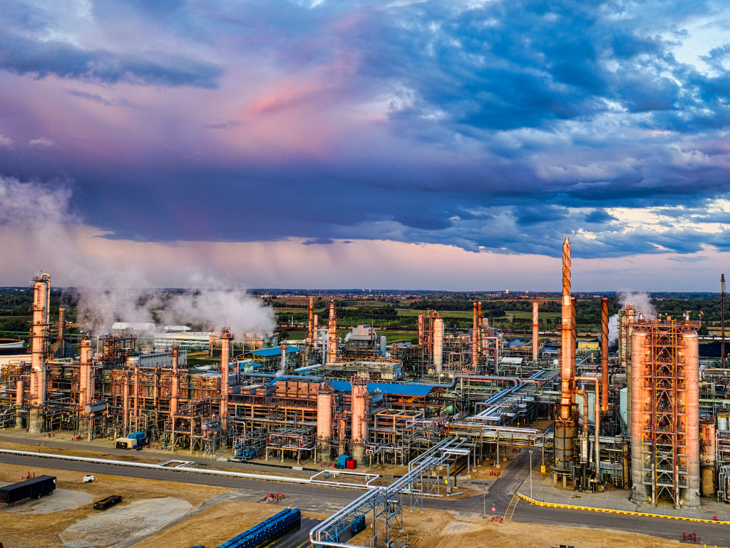 Cleaning Industrial Pipes: A Comprehensive Guide