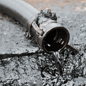How to Control Oil Spills with Oil Dispersants: Pros and Cons
